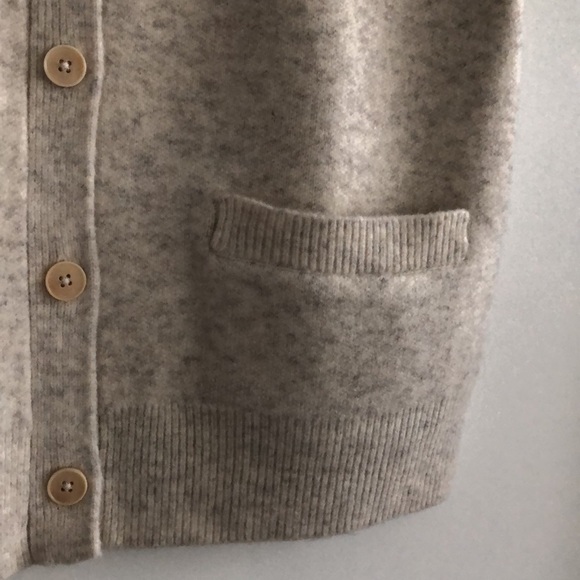 Aritzia Wilfred Edie vest in Heather birch - Picture 5 of 7